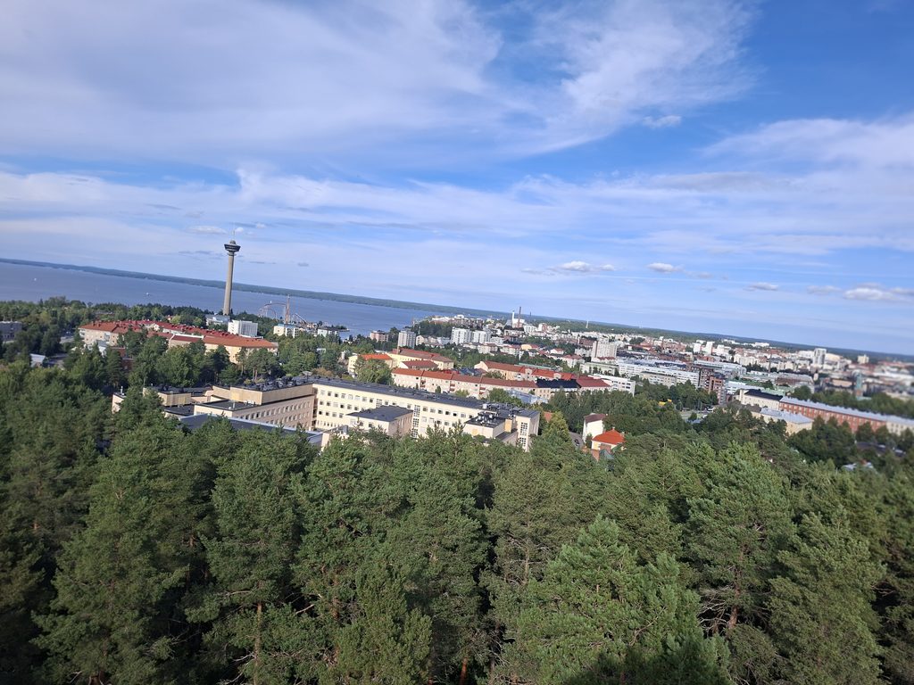 Aussicht von einem Aussichtsturm in Tampere