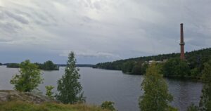 Wissenswertes über Finnland Erfahrungen und Reisetipps aus unserer Finnland-Reise. Finnische Landschaft am Wasser – Wissenswertes über Finnland